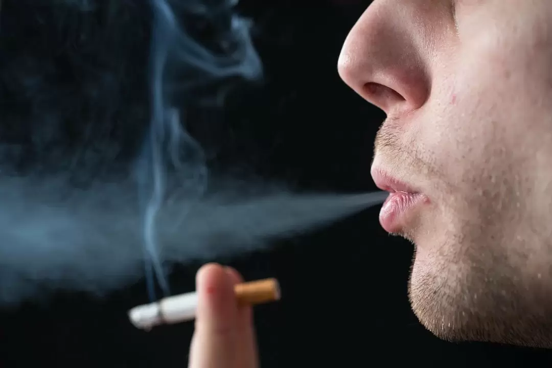 De ce visezi să fumezi într-un vis 